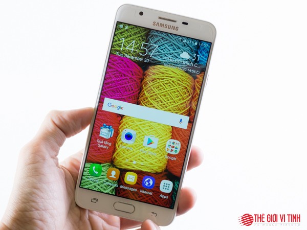 Cận cảnh Samsung Galaxy J7 Prime màu hồng ảnh 14