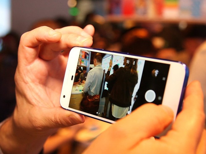 Google Pixel vượt mặt iPhone 7/7 Plus là smartphone tốt nhất thế giới ảnh 1