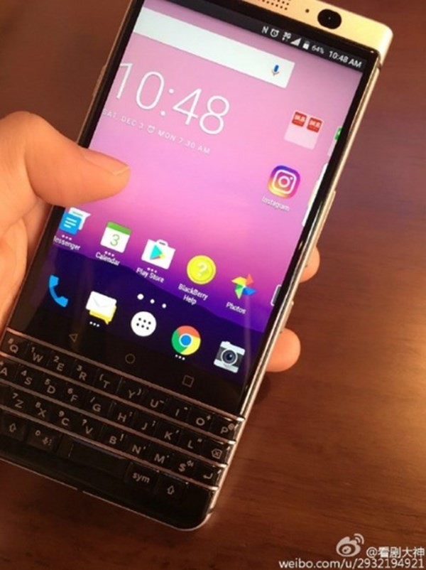 TCL khoe smartphone BlackBerry Mercury sắp ra mắt ảnh 2