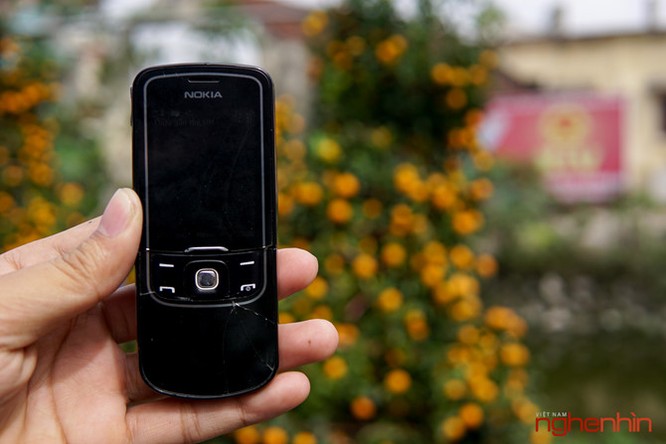 Trên tay Nokia 8600: ‘Kiệt tác ánh trăng’ 10 năm tuổi ảnh 1