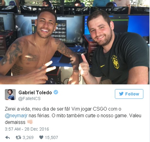 Sao bóng đá Neymar 'cuồng' game bắn súng ảnh 1