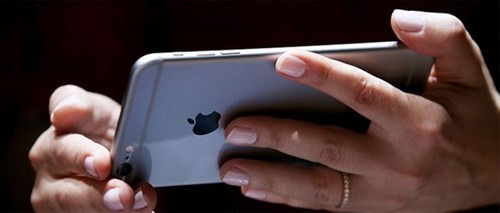 Apple chính thức đá Samsung khỏi ngôi vương smartphone ảnh 2