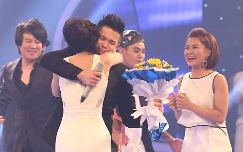 Trọng Hiếu đoạt quán quân Vietnam Idol 2015 ảnh 2