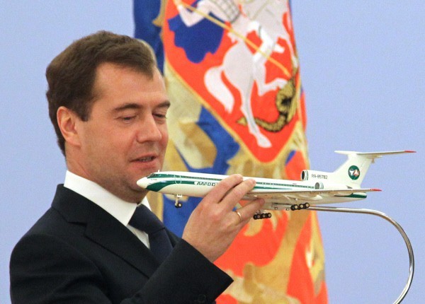 Bộ sưu tập quà sinh nhật có một không hai của Thủ tướng Nga Medvedev ảnh 4