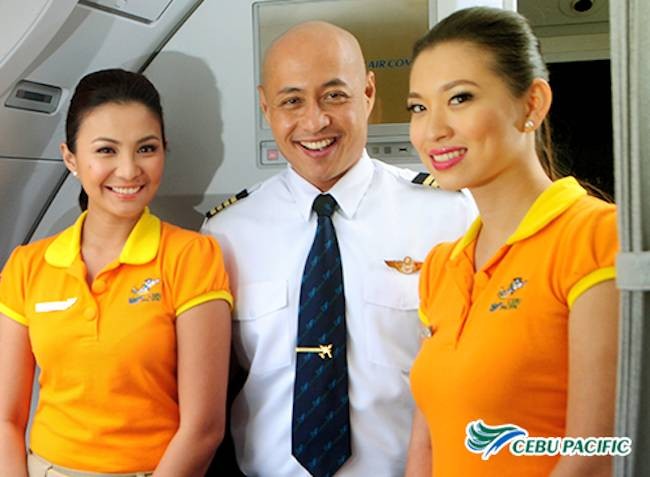 Những nữ tiếp viên hàng không xinh đẹp nhất thế giới ảnh 25