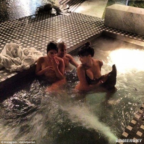Nhà giàu hợm của khoe siêu xe và cuộc sống trác táng ảnh 11