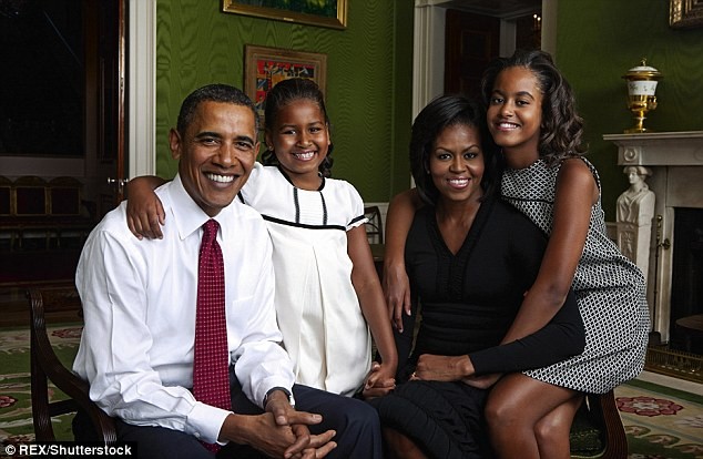 Phong cách thời trang của hai con gái tổng thống Obama sau 8 năm đồng hành cùng cha ảnh 36