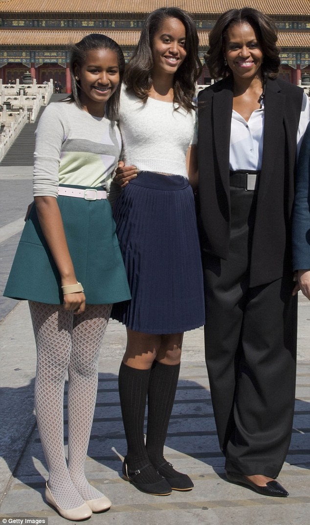 Phong cách thời trang của hai con gái tổng thống Obama sau 8 năm đồng hành cùng cha ảnh 166