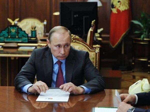 Putin “đánh cờ” Syria: Hoàn toàn không phải là rút lui! ảnh 1