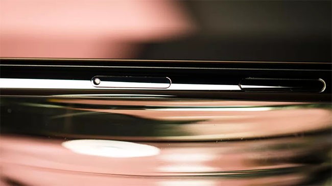 Những hình ảnh “bất ngờ” về iPhone X dưới ống kính macro ảnh 10