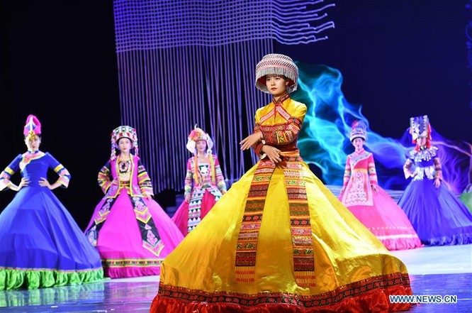Lễ hội thời trang văn hóa châu Á tổ chức tại Trung Quốc ảnh 6
