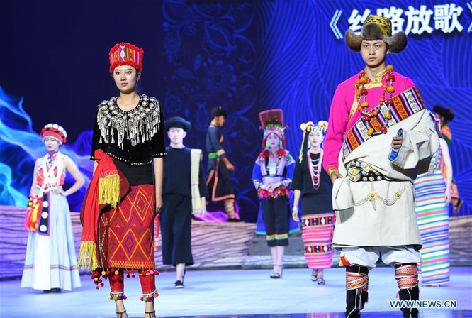Lễ hội thời trang văn hóa châu Á tổ chức tại Trung Quốc ảnh 7