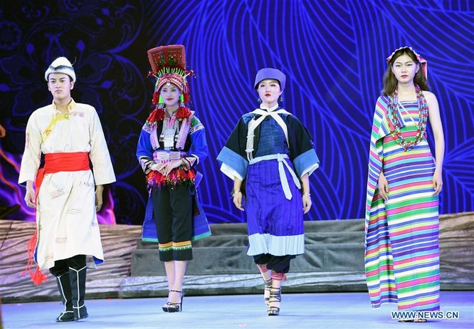 Lễ hội thời trang văn hóa châu Á tổ chức tại Trung Quốc ảnh 8