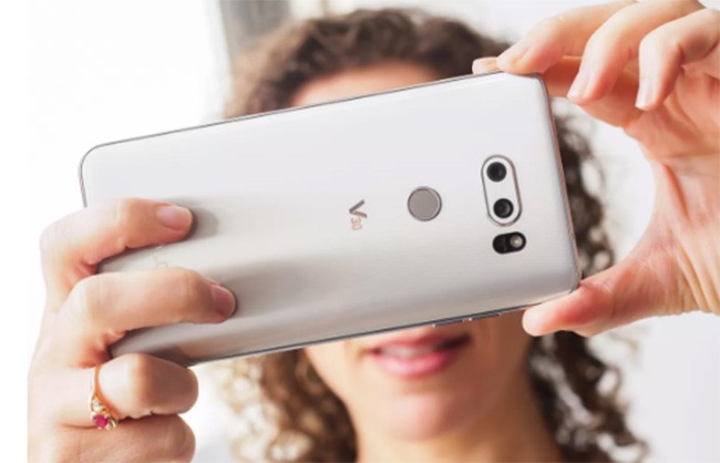 Top 10 smartphone chưa xóa sổ giắc tai nghe 3,5 mm ảnh 10