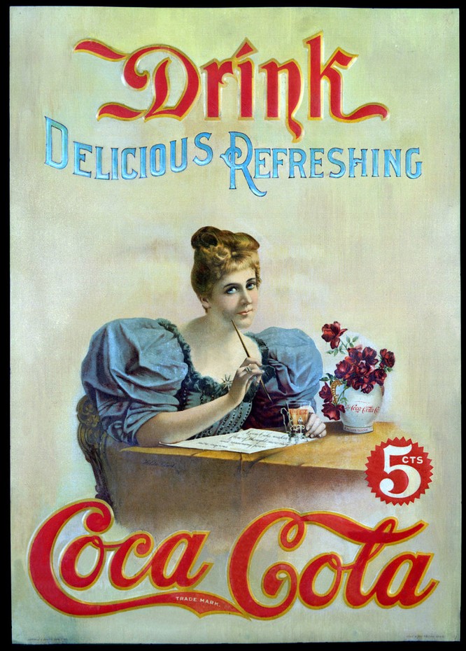 Coca-Cola đã thay đổi thế nào trong 132 năm qua? ảnh 1