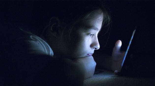Người trẻ Trung Quốc nghịch điện thoại trước khi đi ngủ: họ đang tìm kiếm điều gì? ảnh 4