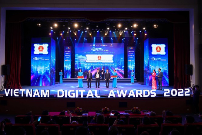 Vinh danh 49 chủ nhân Giải thưởng Chuyển đổi số Việt Nam - Vietnam Digital Awards năm 2022 ảnh 19
