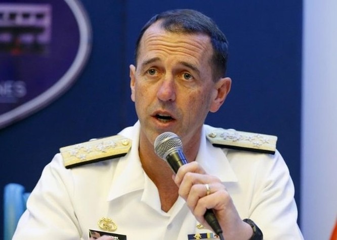 Bộ trưởng Hải quân Mỹ: Mỹ có thể đưa tàu sân bay tới eo biển Đài Loan! ảnh 1