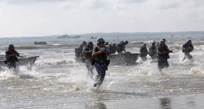 Trung Quốc nâng cấp biên chế lính thủy đánh bộ từ lữ đoàn lên cấp quân đoàn ảnh 1