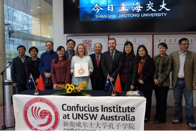 Tự ký thỏa thuận với Trung Quốc lập các Viện Khổng Tử, 13 trường đại học Australia bị điều tra ảnh 2