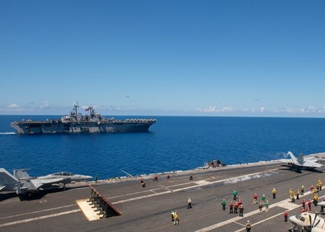 Hải quân Mỹ tập trận rầm rộ ở Biển Đông ảnh 3