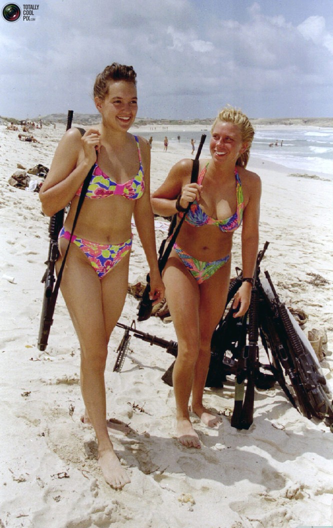 Mang súng khi diện bikini - Vén bức màn bí ẩn về lực lượng nữ binh Israel ảnh 1