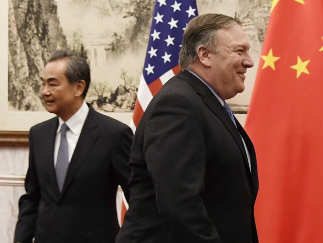 Trợ lý Ngoại trưởng Mỹ: Trung Quốc coi Mỹ là kẻ thù, Mỹ phải xem xét lại chính sách với Trung Quốc ảnh 1