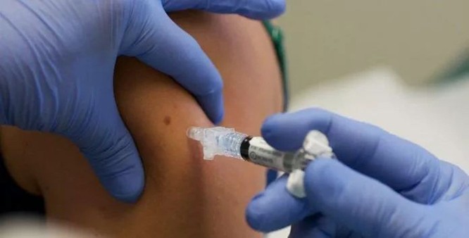 Vắc-xin chữa ung thư và “người may mắn” đầu tiên thoát khỏi tay tử thần mang tên ung thư nhờ liệu pháp vắc-xin ảnh 4