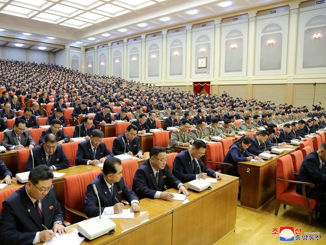 Triều Tiên: Ông Kim Jong-un yêu cầu sử dụng các biện pháp tấn công để đảm bảo an ninh ảnh 2