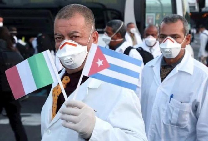 Đi đầu trong hỗ trợ chống dịch COVID-19, Cuba thực hiện “ngoại giao y tế” ảnh 1