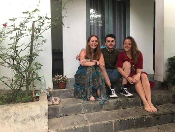 Ba bạn trẻ Ireland và trải nghiệm vượt qua dịch bệnh COVID-19 an toàn tại Việt Nam ảnh 2