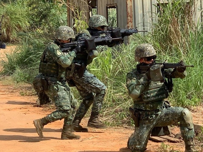 Mỹ công khai việc đưa quân đội đến Đài Loan huấn luyện, Trung Quốc phản ứng quyết liệt ảnh 3