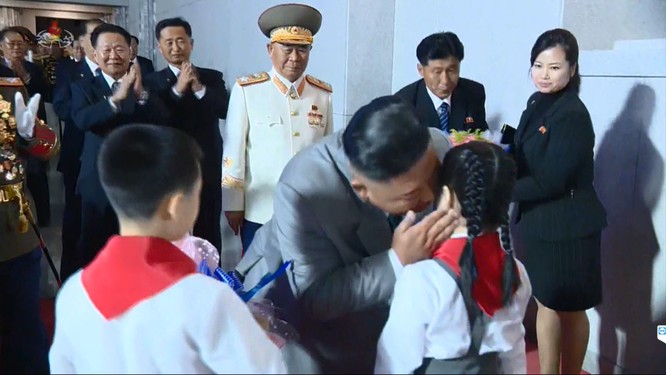 Triều Tiên: Đại tá Hyon Song-wol thay thế vai trò của bà Kim Yo-jong bên cạnh lãnh tụ Kim Jong-un ảnh 1