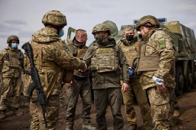 Điều vạn quân ra biên giới, Nga cảnh báo lạnh gáy với Ukraine, nguy cơ chiến tranh tái diễn? ảnh 3