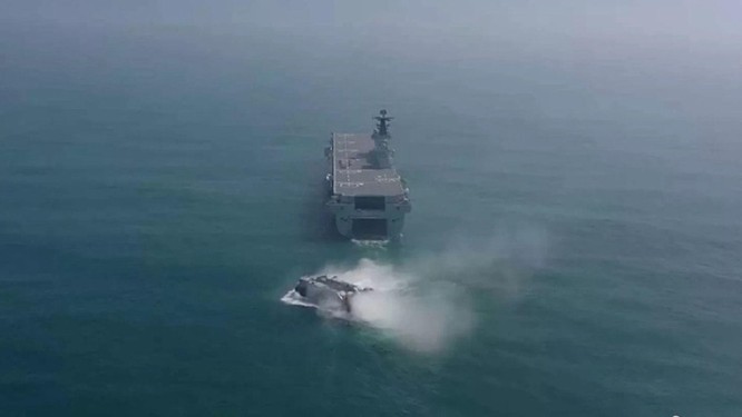 Khám phá tàu tấn công đổ bộ Hải Nam được truyền thông Trung Quốc hết lời ca ngợi ảnh 2
