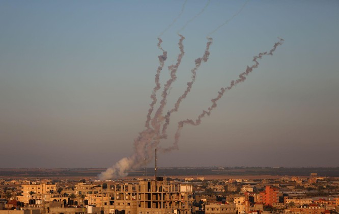 Bên nào thắng trong cuộc đấu ác liệt giữa tên lửa Hamas và hệ thống Vòm Sắt của Israel? ảnh 8
