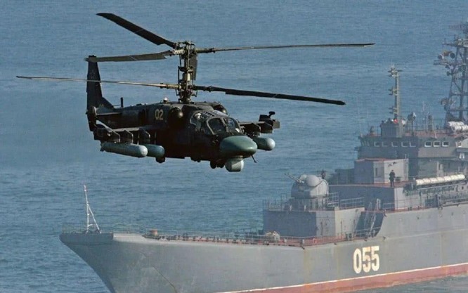 Trực thăng tấn công "Cá mập đen" Nga vừa bán rẻ cho Trung Quốc lợi hại thế nào? ảnh 1