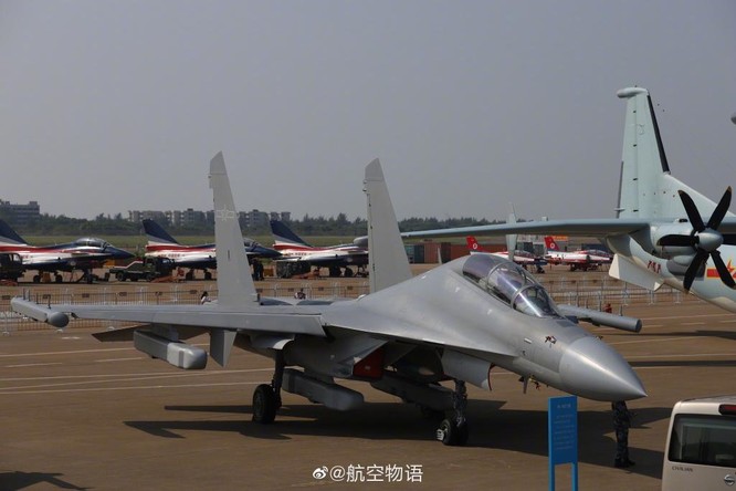 Khám phá máy bay tác chiến điện tử J-16D "mạnh nhất thế giới" Trung Quốc lần đầu trình làng ảnh 1