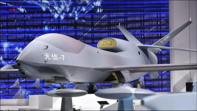 Lộ diện WZ-7, “át chủ bài chiến lược trên không” của Trung Quốc ảnh 1