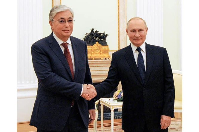Tình hình Kazakhstan liên quan đến Trung Quốc và Nga như thế nào? ảnh 3