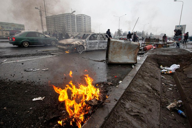 Thông tin mới nhất về Kazakhstan: Bạo loạn khiến 164 người thiệt mạng, gần 8 ngàn người bị bắt ảnh 4