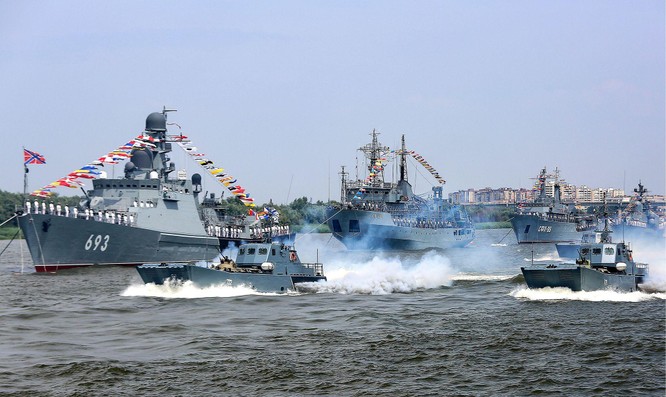Giữa lúc căng thẳng với phương Tây gia tăng, Nga tập trận hải quân lớn nhất trong lịch sử ảnh 2