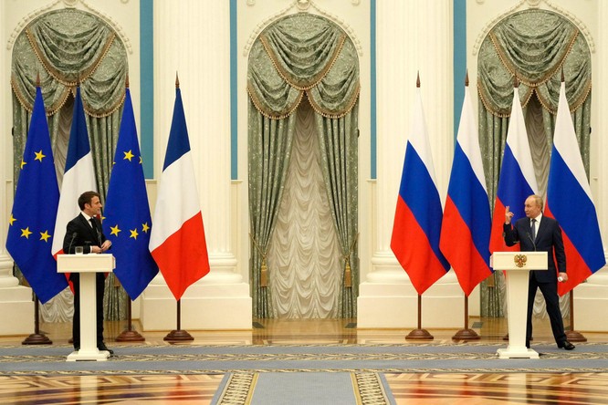 Lo ngại bị Nga lấy DNA, Tổng thống Pháp chấp nhận không tiếp cận ông Putin khi thăm Nga ảnh 1