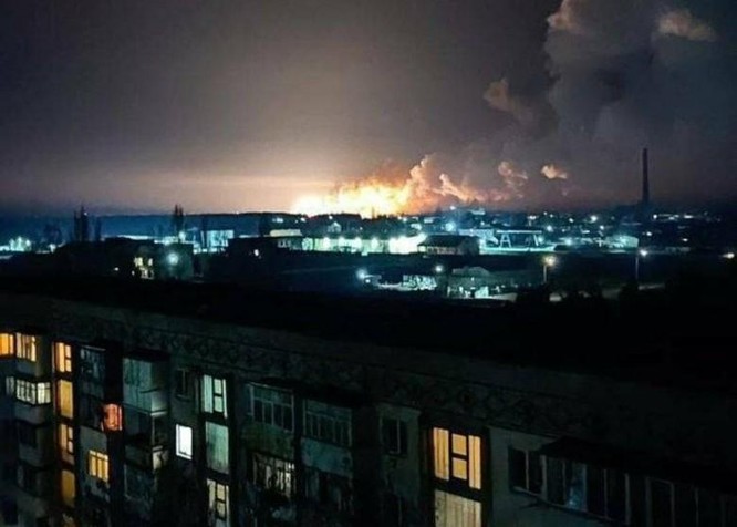 Nóng: Tổng thống Nga Putin tuyên chiến với Ukraine, quân Nga đã kiểm soát sân bay Kiev ảnh 2