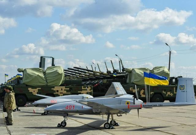 Cuộc đọ sức giữa các UAV TB-2 Bayraktar Thổ Nhĩ Kỳ và Orion-E Nga trên chiến trường Ukraine ảnh 2