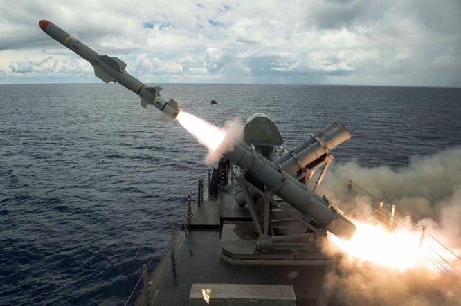  Đan Mạch sẽ cung cấp tên lửa bờ đối hạm Harpoon mới cho Ukraine để tấn công Hạm đội Biển Đen Nga ảnh 2