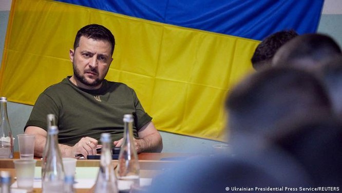 Những diễn biến mới trên mặt trận và trong nội bộ ngày càng bất lợi cho Ukraine ảnh 2