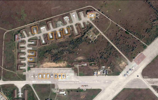 Công ty ảnh vệ tinh Mỹ công bố ảnh chụp, cho rằng sân bay Nga ở Crimea bị oanh kích ảnh 2