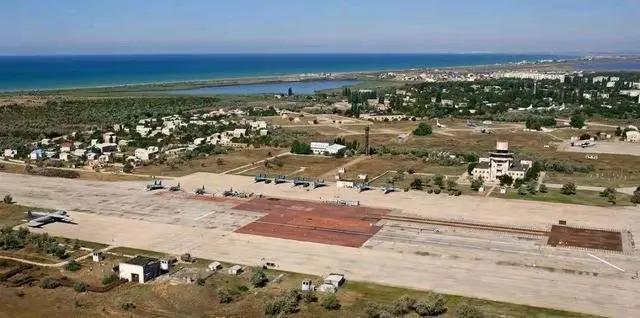Những bí ẩn chưa được làm rõ xung quanh vụ nổ lớn tại sân bay Nga ở bán đảo Crimea ảnh 2