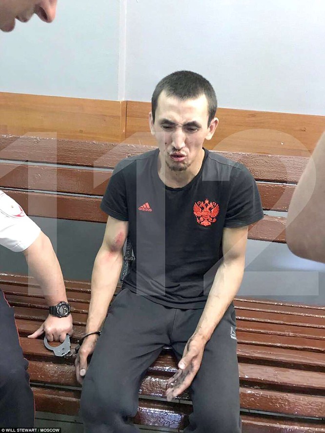 Taxi “điên” đâm CĐV World Cup 2018 tại Moscow khiến 8 người bị thương ảnh 2